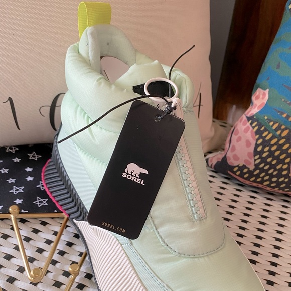 Sorel Out N About III Waterproof Puffy Zip Boots ✨ Sea Sprite + Chalk Size 11 - Picture 3 of 11